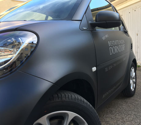Carwrap für einen Smart mit mattierter Spezialfolie