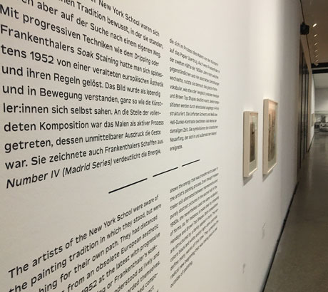 Detail Wandtext in einer Ausstellungen